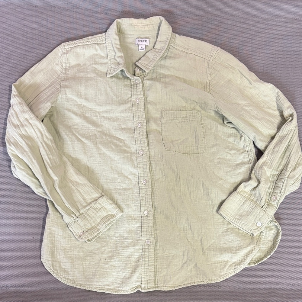 J. Crew pastel green women’s L cotton Button-Up Shirt